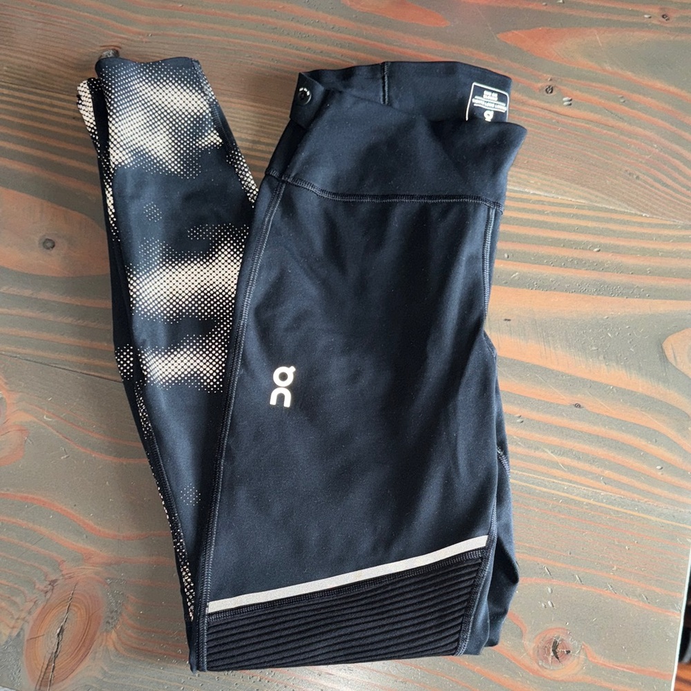 NWOT Women’s On Running Tights Long Lumos Leggings